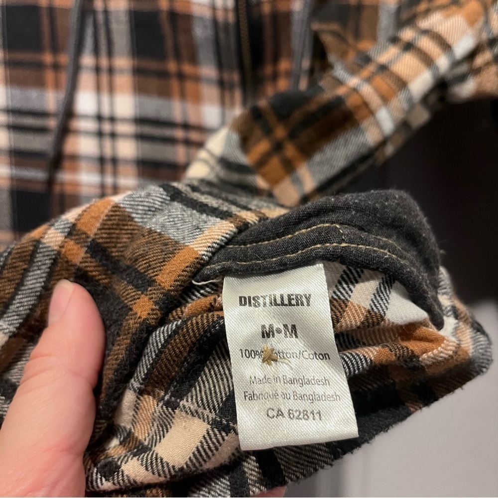 3/25$💥 Distillery Jacket Fall Plaid hoodie Sweater Medium Zip flannel fleece - Picture 4 of 6